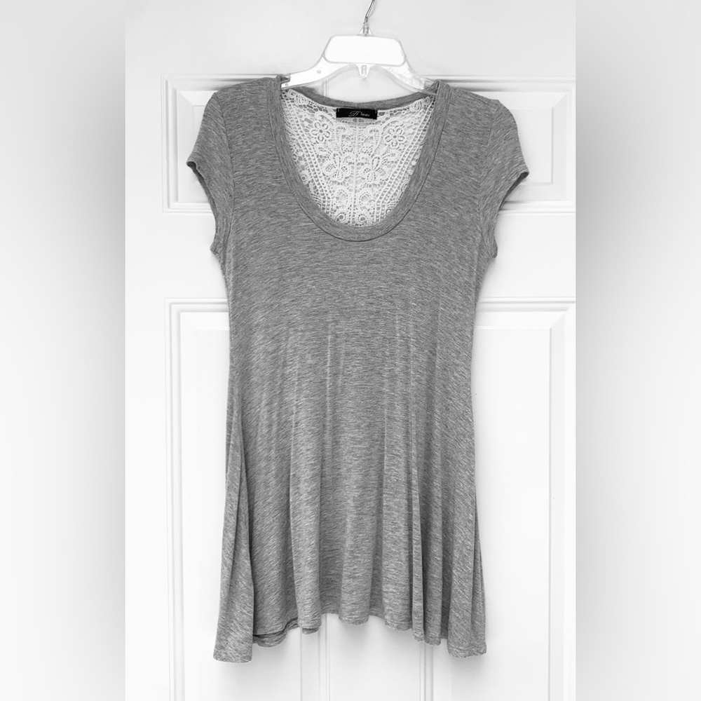 B’leev Women Short Sleeve Top Size M Grey Lace Y2K Stretch Blouse Boho